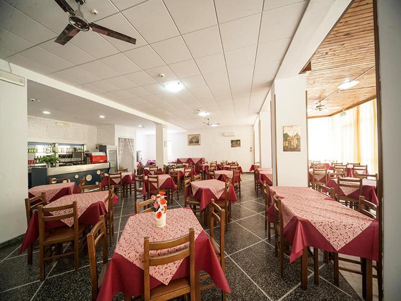 Hotel Sanremo Rimini Buitenkant foto