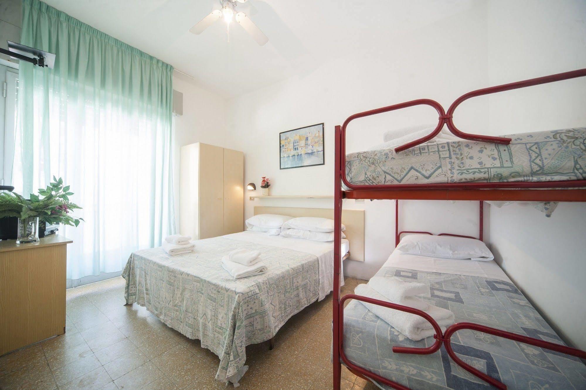 Hotel Sanremo Rimini Buitenkant foto