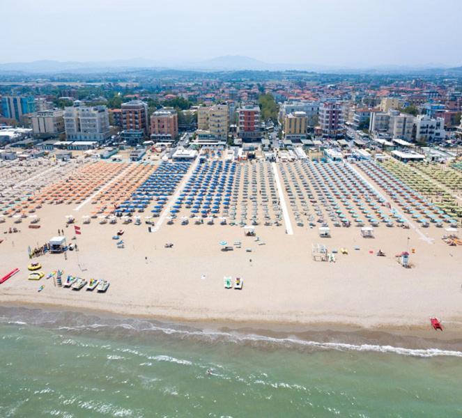Hotel Sanremo Rimini Buitenkant foto